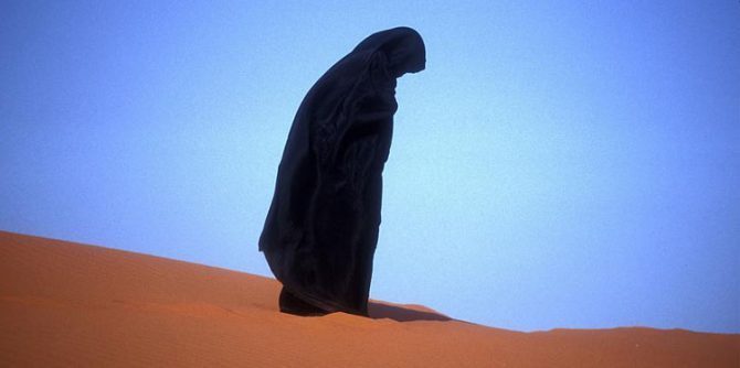 Kesederhanaan Kehidupan Ummahatul Mukminin Kesederhanaan Kehidupan Ummahatul Mukminin