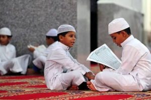 Menjadi Orang Tua Shaleh Sebelum Mengharapkan Anak Shaleh