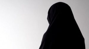 Memukul Istri dan Mengambil Hartanya